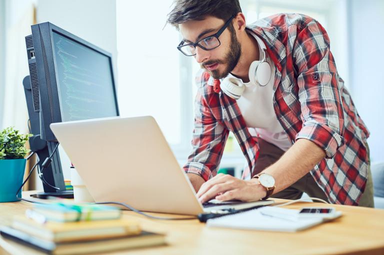 AdobeStock_180473702.jpg Main image of article Technical Project Manager Resume Sample & Writing Guide