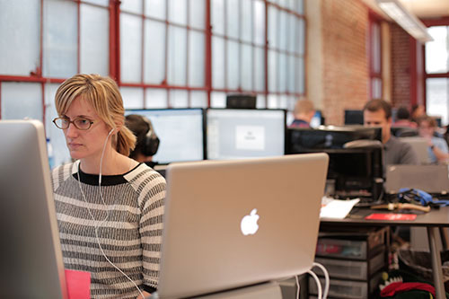 10 Employee Recognition Ideas to Boost Morale and Retention