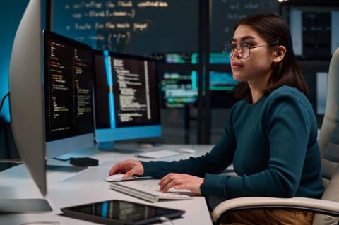 Go to article How to Start a Cybersecurity Career with No Experience