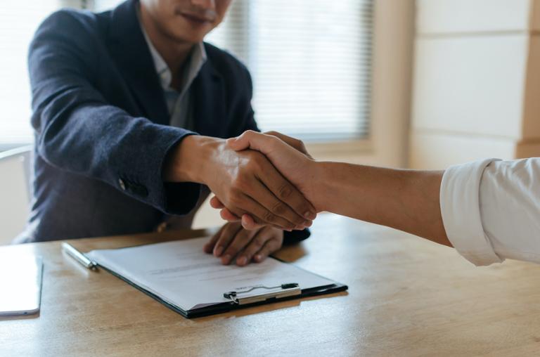 shutterstock_1662148657.jpg Main image of article 4 Tips for Approaching a Hiring Manager About an Open Job