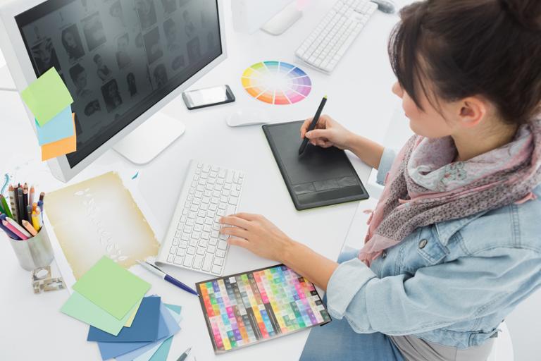 shutterstock_168161747.jpg Main image of article Graphic Designers: Make Independent Projects a Focus