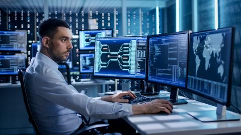 Go to article How the Rise of 'Purple Teams' Can Impact Your Cybersecurity Career